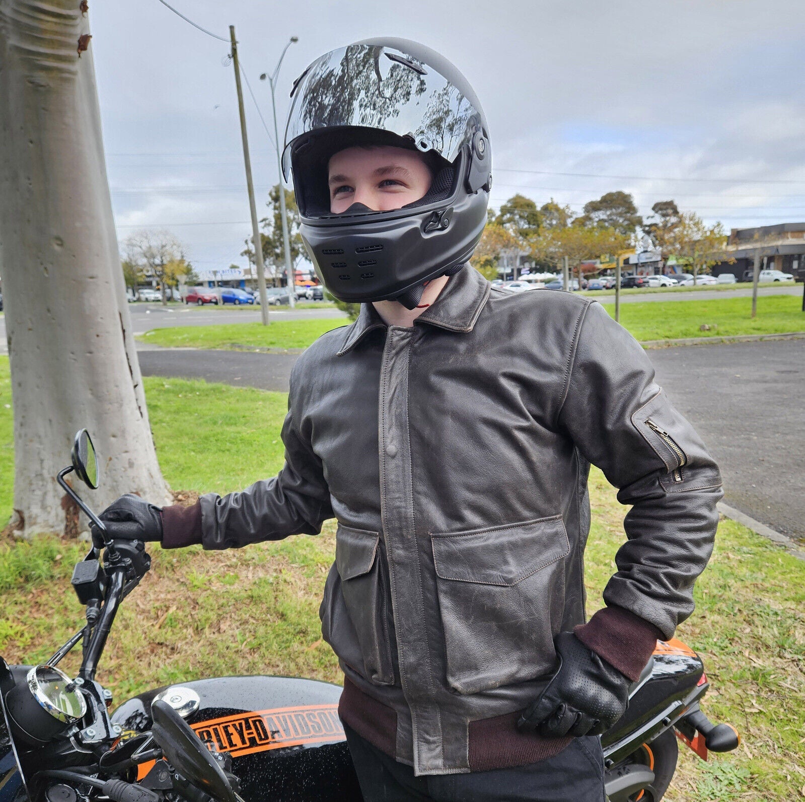 McQueen Vintage Line Retro Leather Motorcycle Jacket