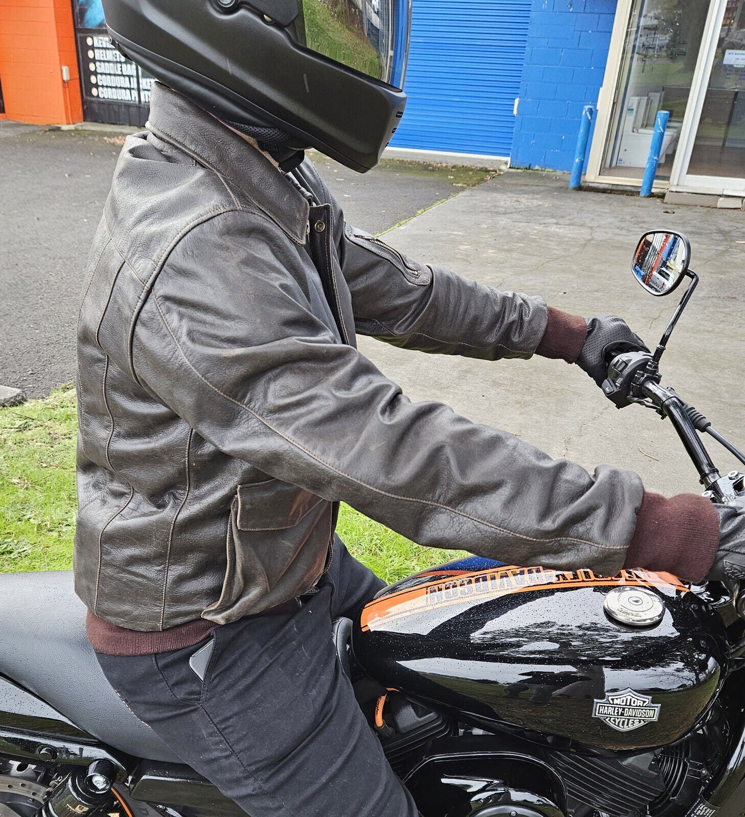 McQueen Vintage Line Retro Leather Motorcycle Jacket