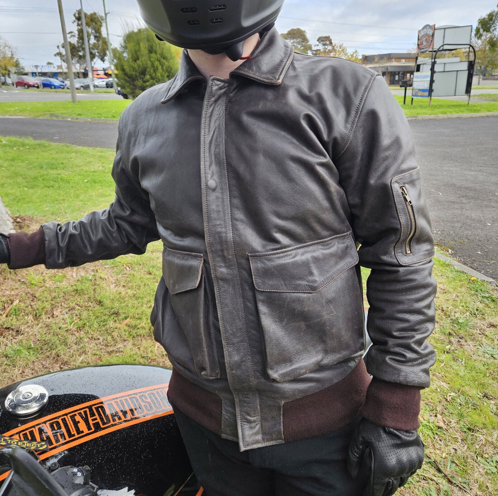 McQueen Vintage Line Retro Leather Motorcycle Jacket